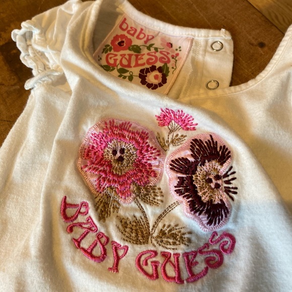 Baby Guess Top - Picture 15 of 16
